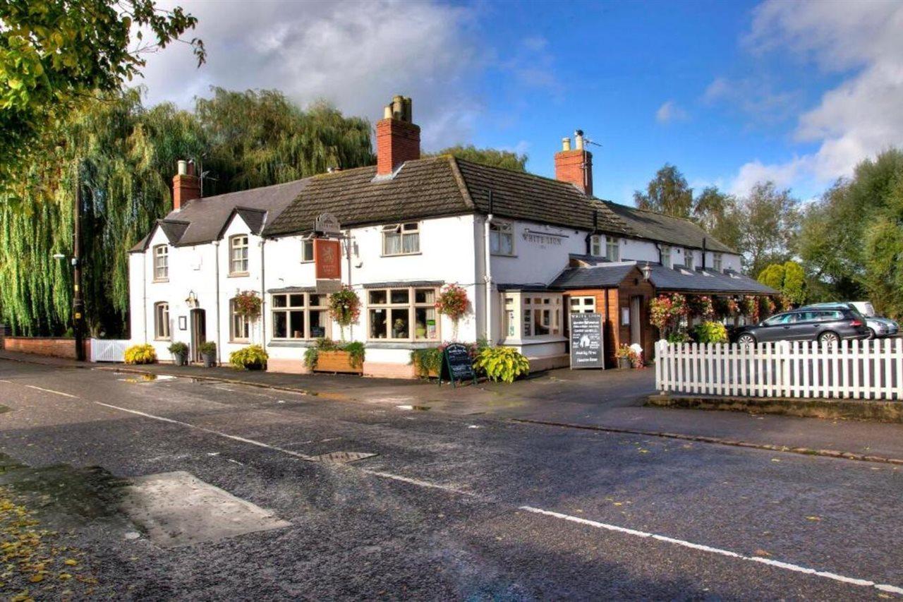 The White Lion Inn Oakham Exterior foto